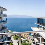 Leon Sea View Lägenhet Sarandë