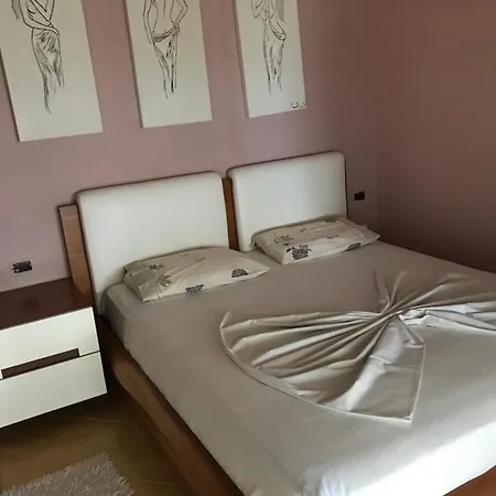 Leon Sea View Apartament Saranda