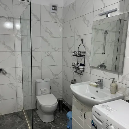 Leon Sea View Apartment *