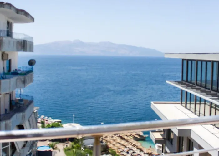 Leon Sea View Apartamento Sarandë